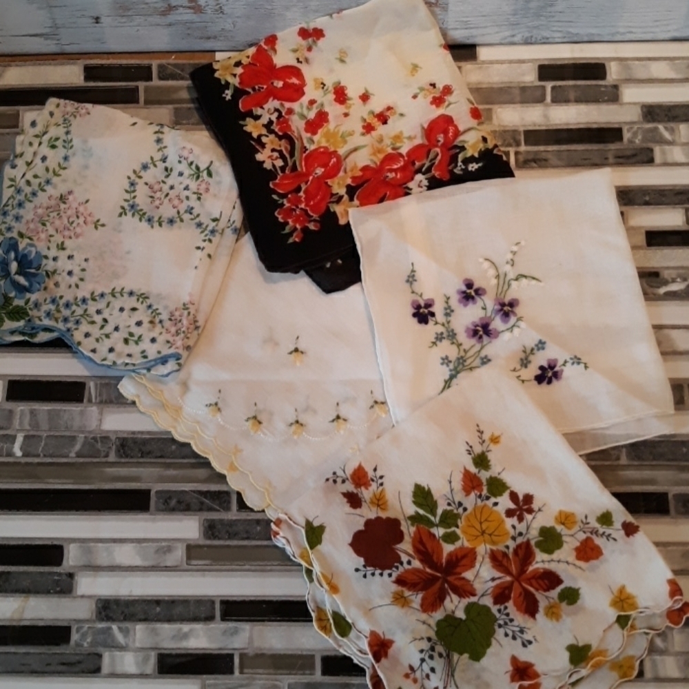 5 vintage ladies handkerchiefs